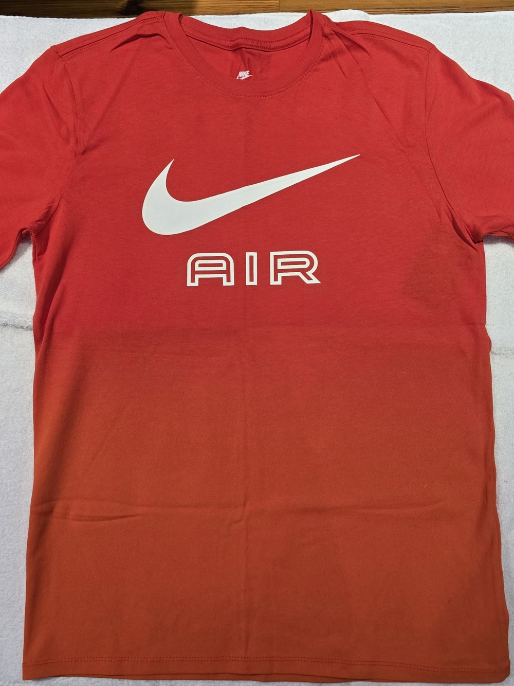 Nike Men's Red Gradient 'Air' Logo Tee SZ MED NEW